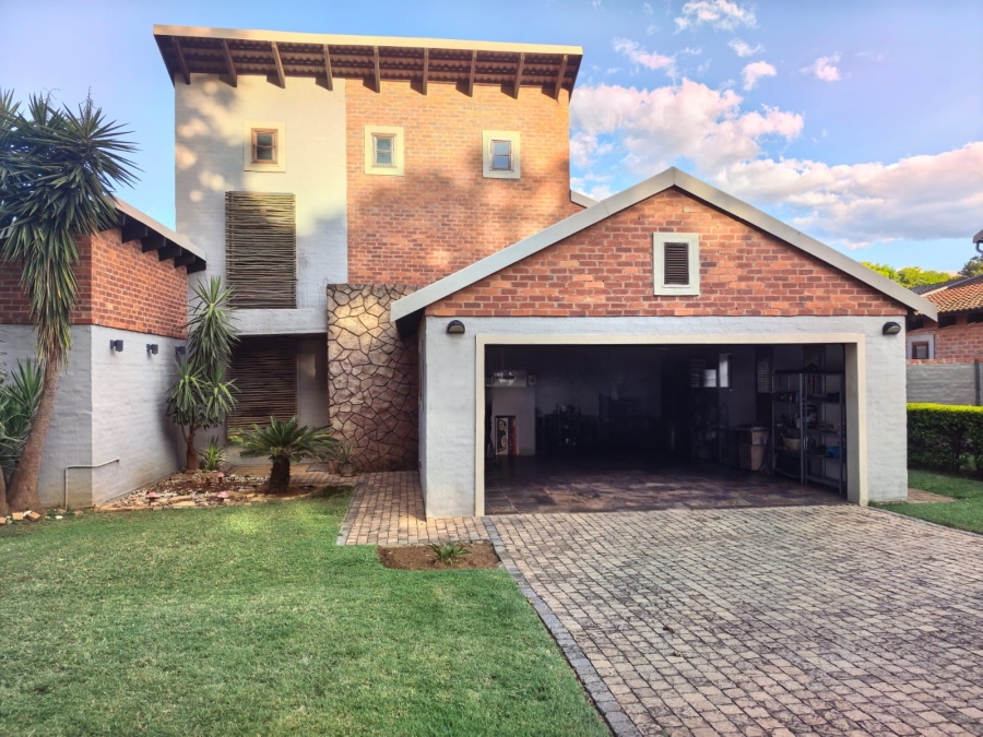 3 Bedroom Property for Sale in Waterval East North West